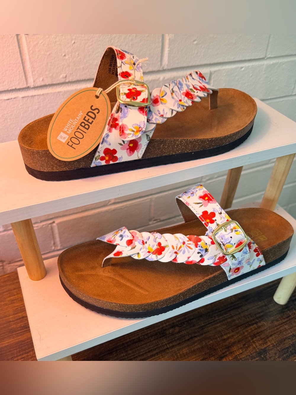 White Mountain Footbeds Floral Sandals Size 9.5 NEW Comfort Cork Footbed
